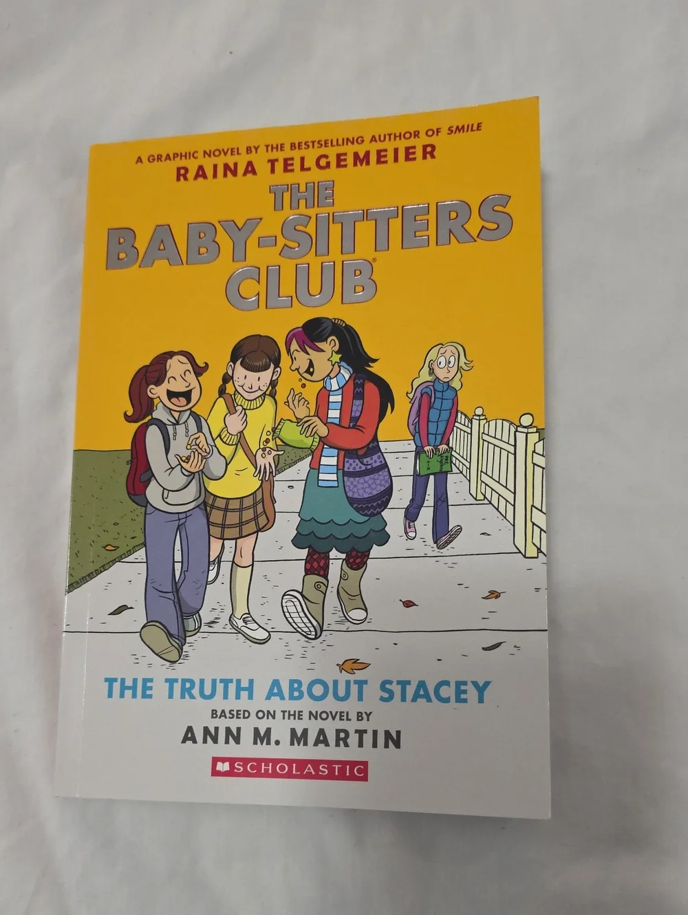 The Baby-Sitters Club Graphic Novels – Set of 2 (Yellow & Blue Covers)